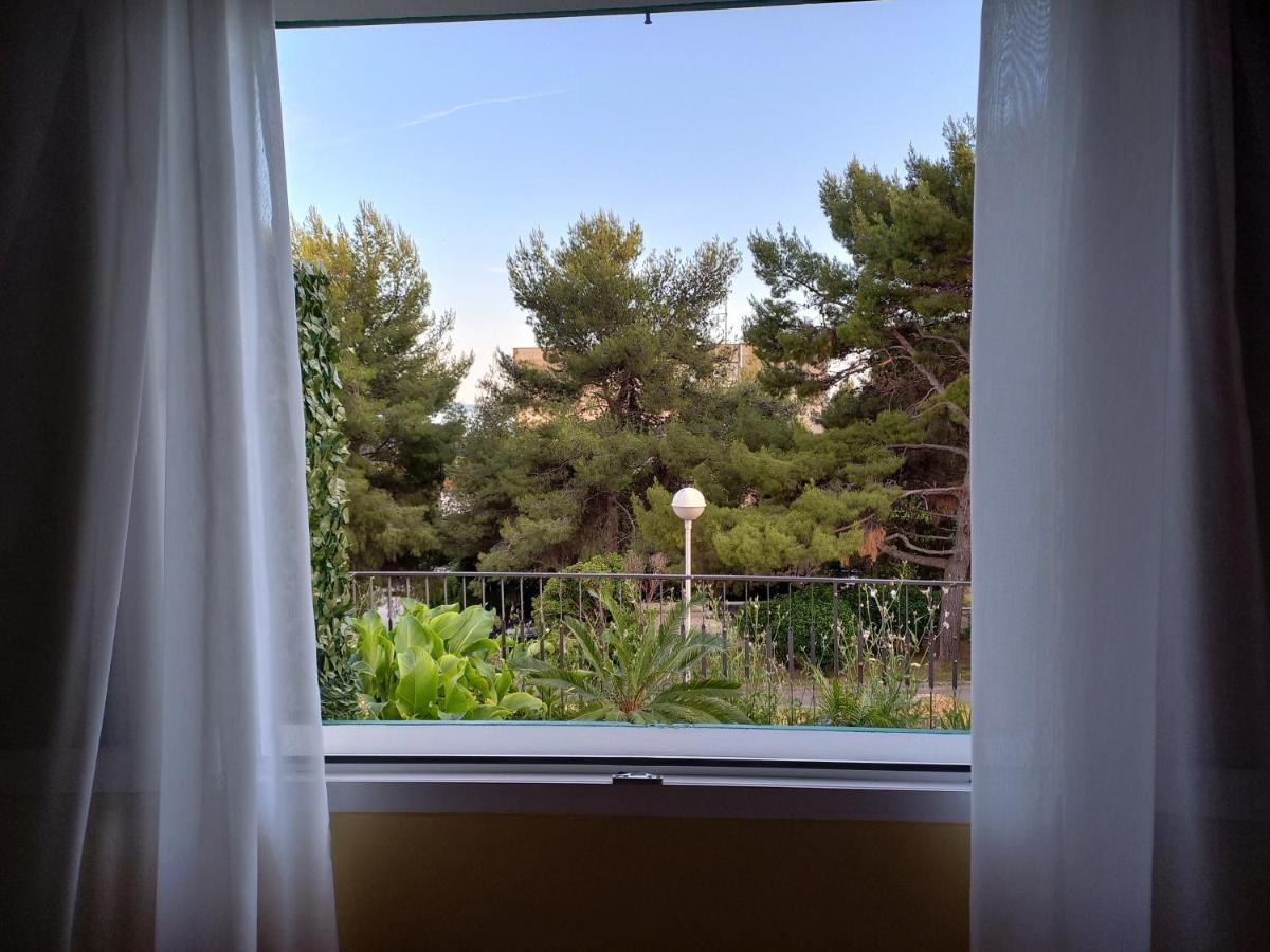 Unique Residence With Garden And Sea View 斯普利特 外观 照片