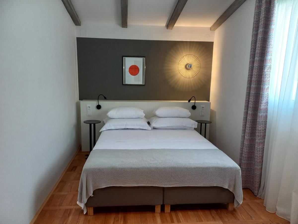 Unique Residence With Garden And Sea View 斯普利特 外观 照片